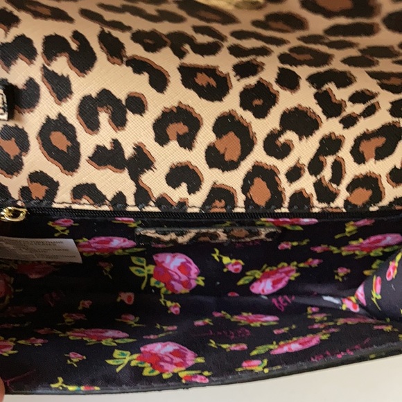 Betsey Johnson NWOT Cheetah Bag Gold Chain Strap shoulder bag cross body purse - Picture 6 of 15